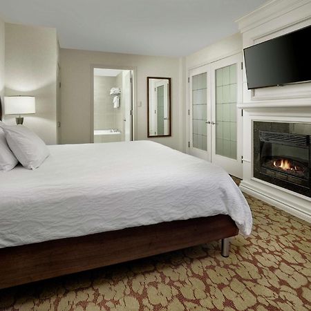 Hilton Garden Inn West Edmonton Ngoại thất bức ảnh