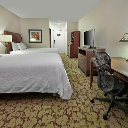 Hilton Garden Inn West Edmonton Ngoại thất bức ảnh