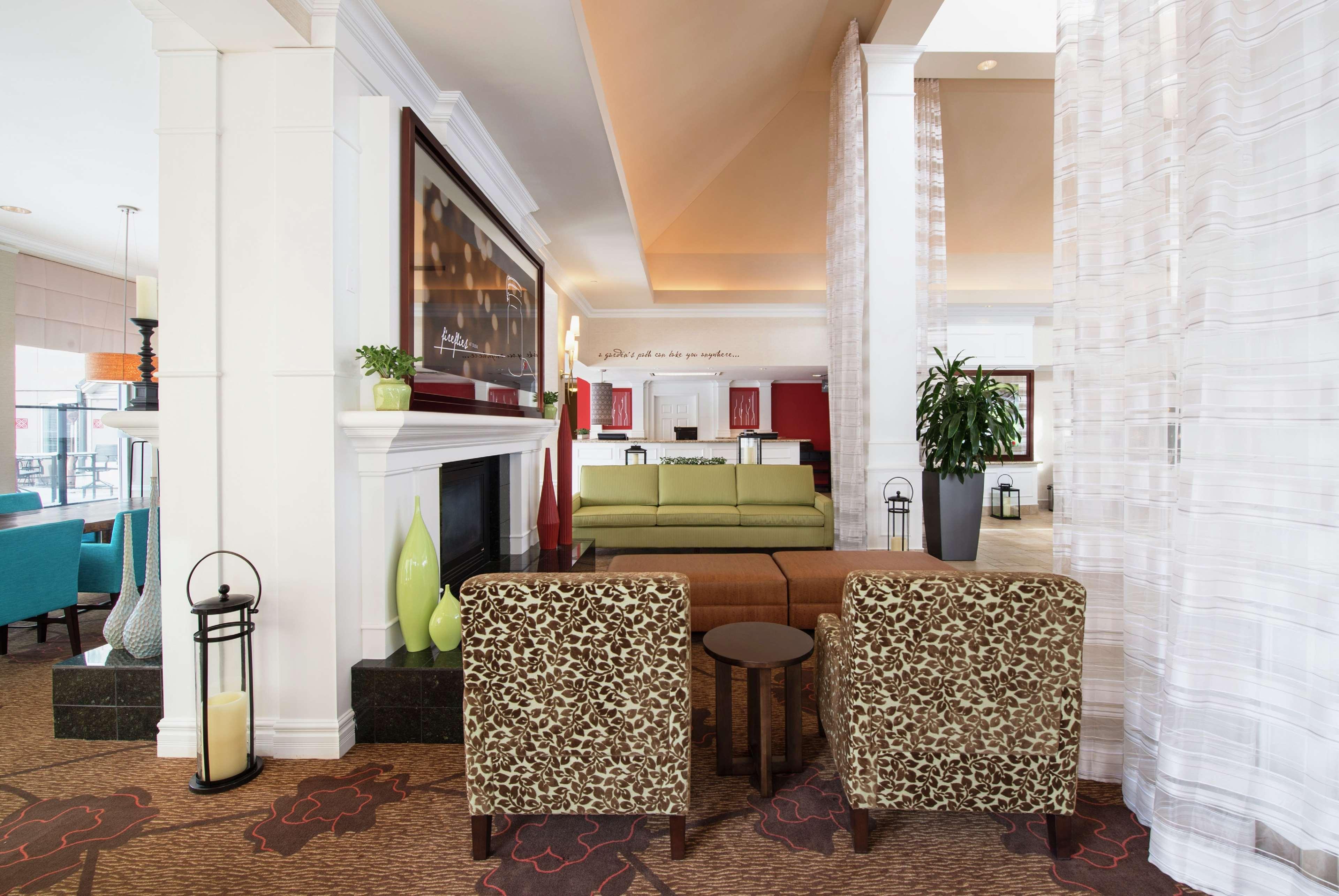 Hilton Garden Inn West Edmonton Ngoại thất bức ảnh