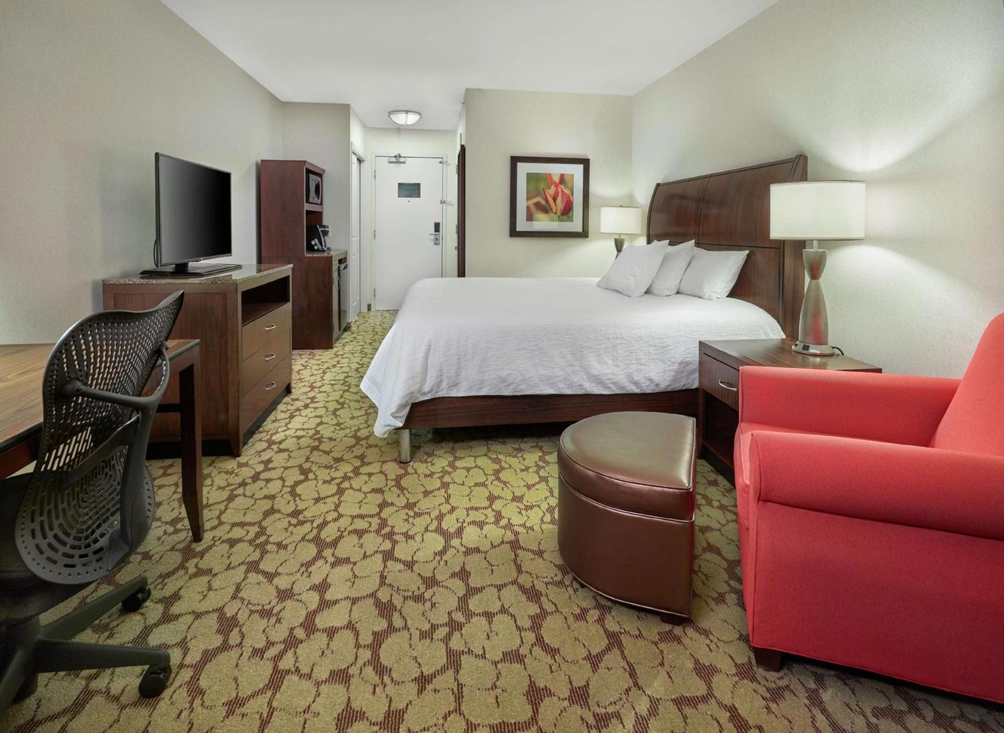 Hilton Garden Inn West Edmonton Ngoại thất bức ảnh