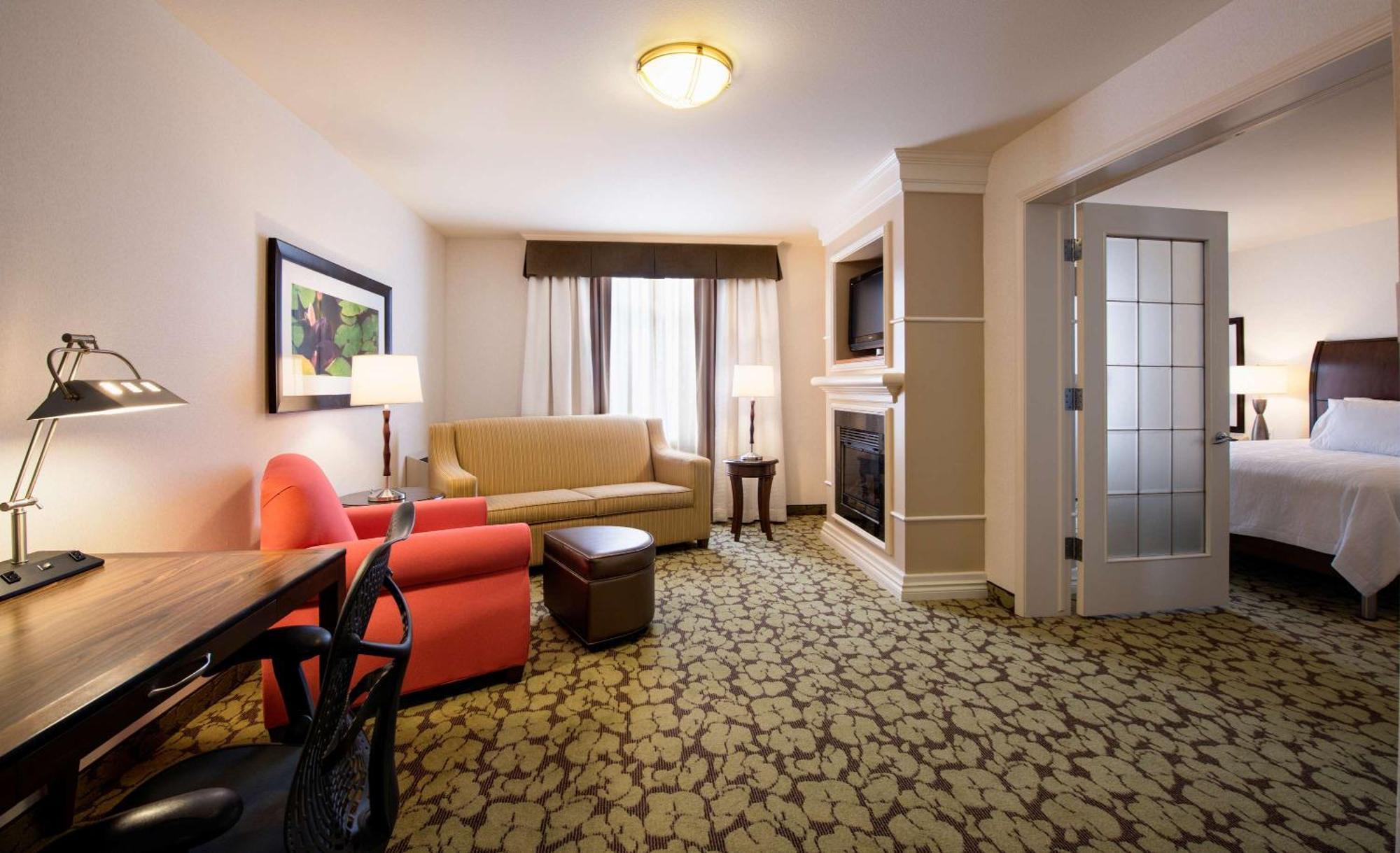 Hilton Garden Inn West Edmonton Ngoại thất bức ảnh