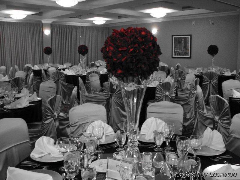 Hilton Garden Inn West Edmonton Nhà hàng bức ảnh