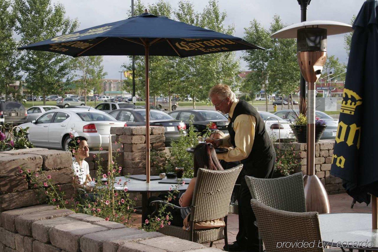 Hilton Garden Inn West Edmonton Nhà hàng bức ảnh