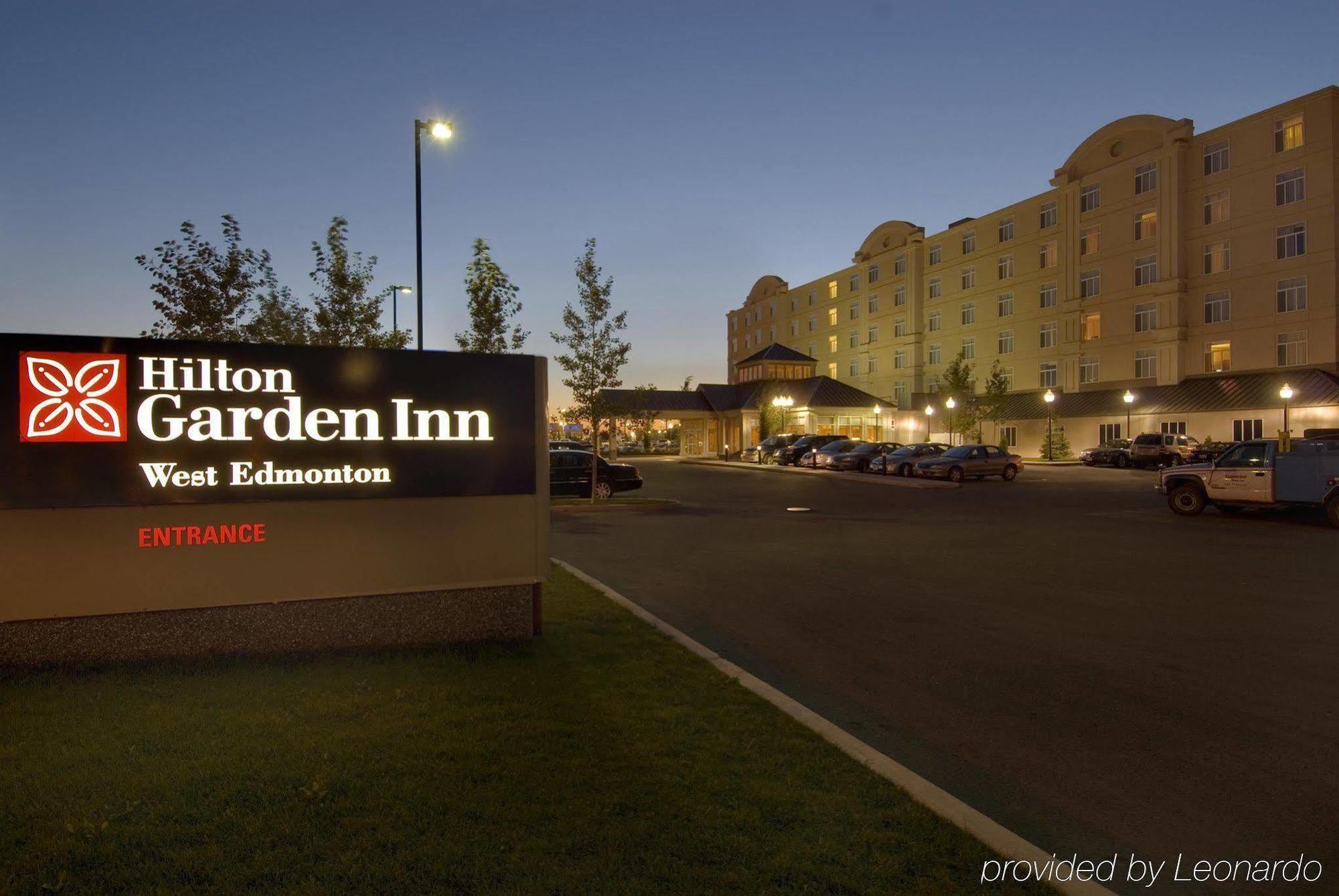 Hilton Garden Inn West Edmonton Ngoại thất bức ảnh